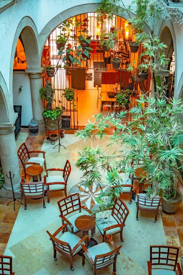 Hostal De La Monja Durango Exterior photo